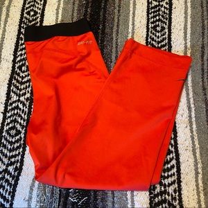 Nike // Capri Leggings